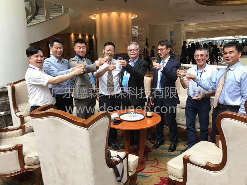 德森環(huán)保科技與法國(guó)索爾維集團(tuán)洽談合作.jpg